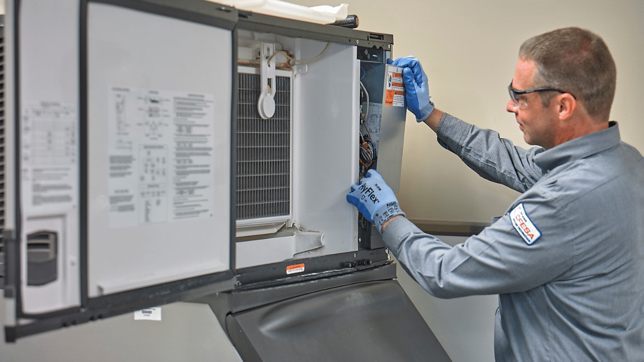 Top 5 Signs Your Ice Machine Needs Immediate Repair