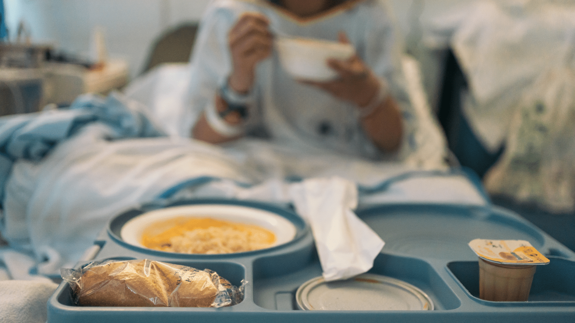 patient tray dining
