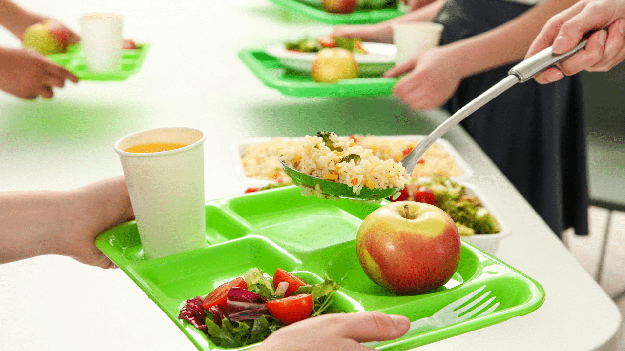 school cafeteria lunch