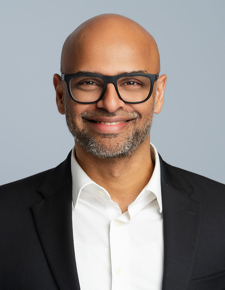 Krishnan <strong>Narayan</strong>